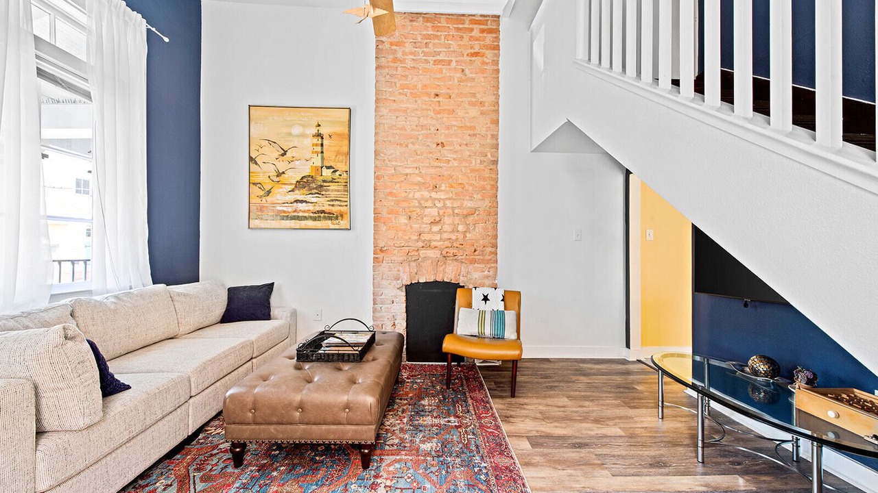 Photo of Livingroom in Lower Garden District