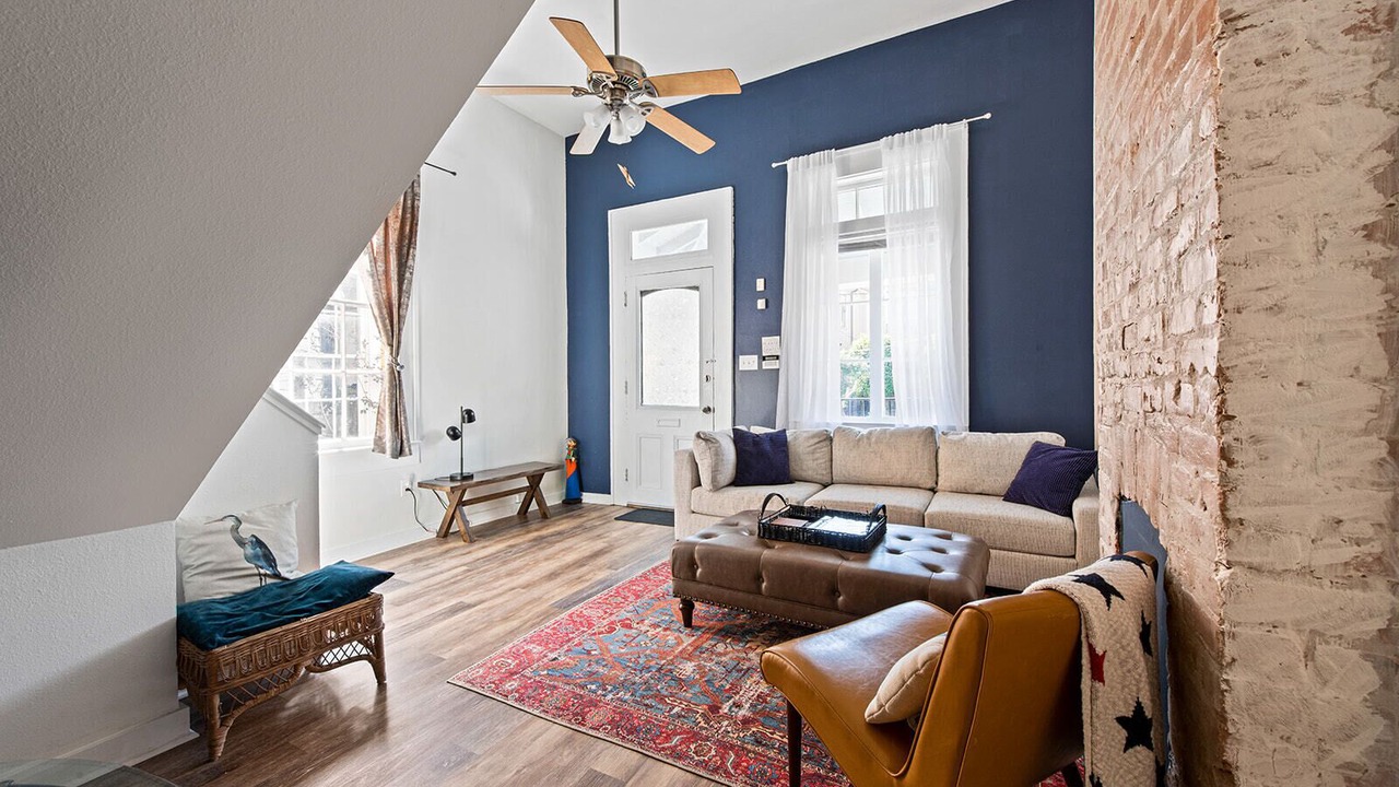 Photo of Livingroom in Lower Garden District