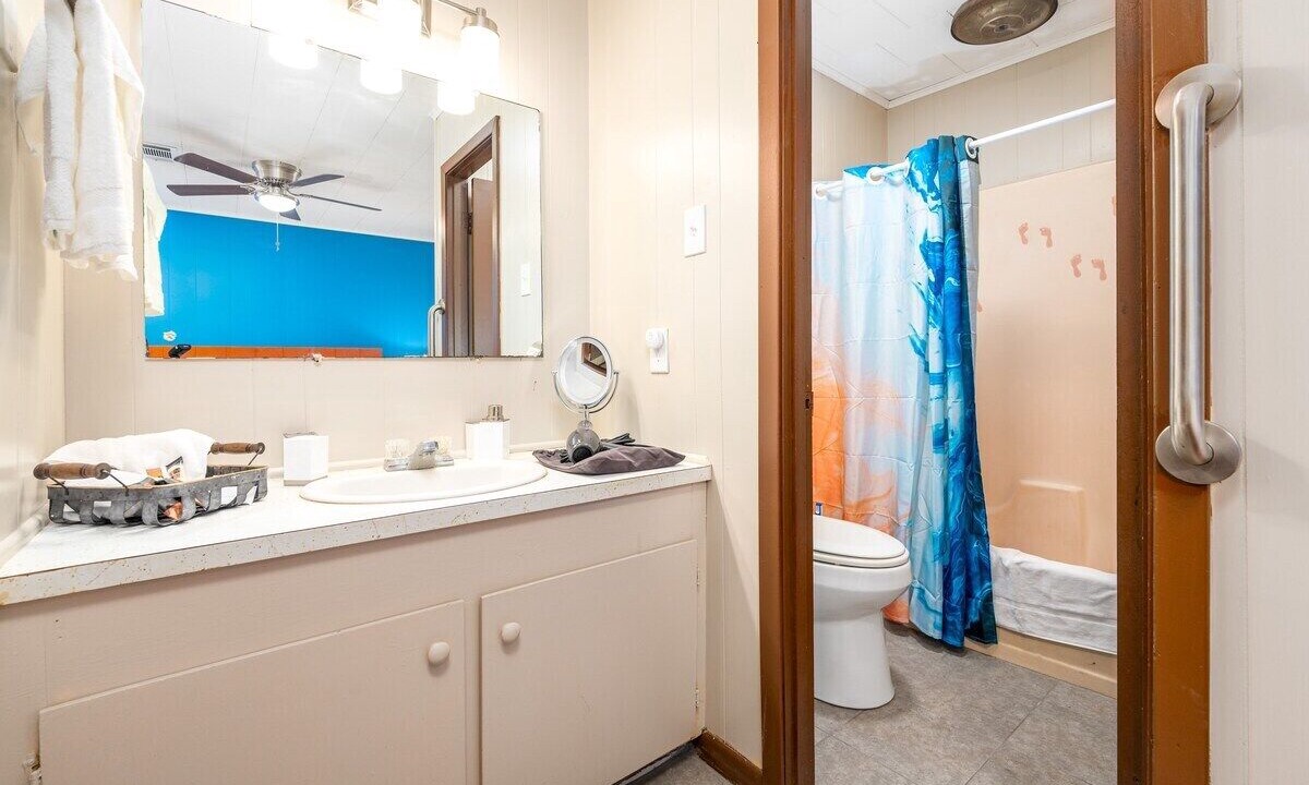Photo of Bathroom in Pineville