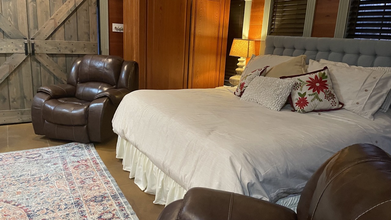 Photo of Bedroom in Breaux Bridge