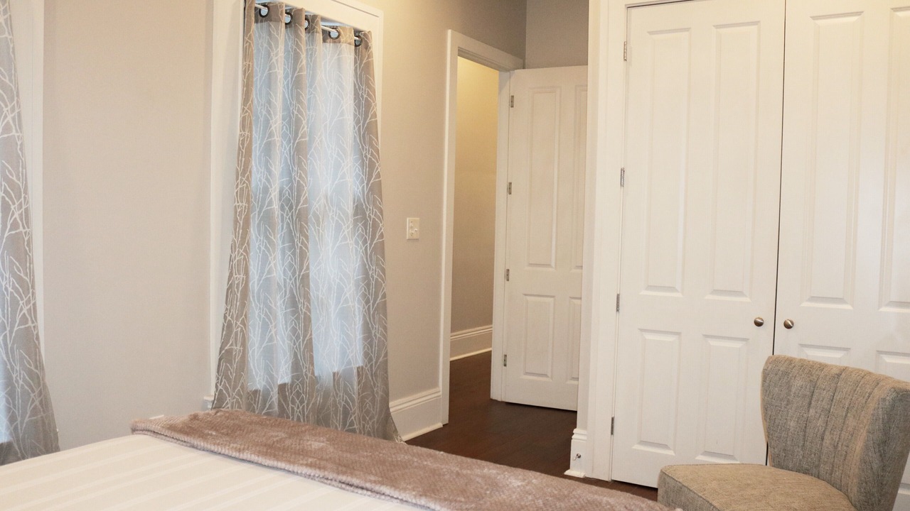 Photo of Bedroom in Lower Garden District
