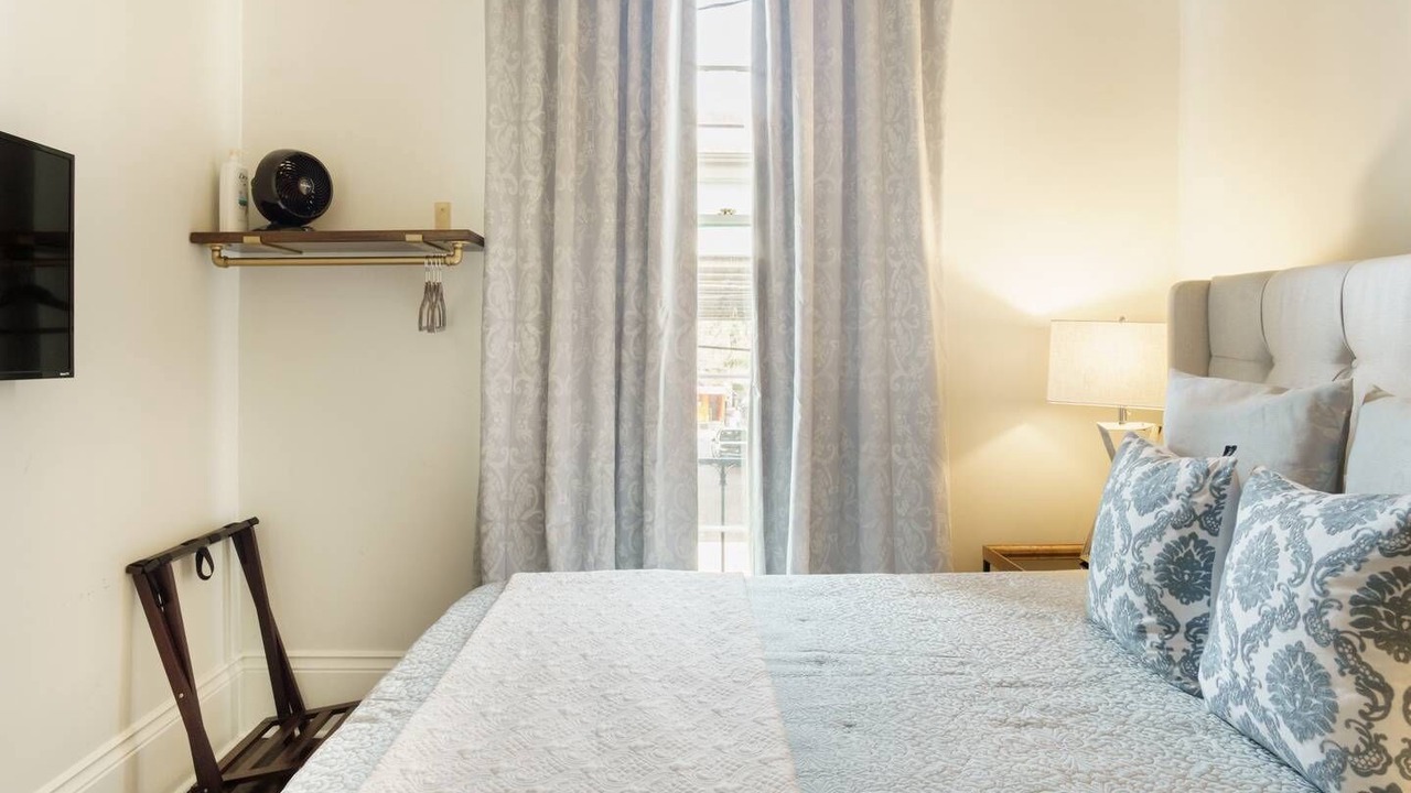 Photo of Bedroom in Treme