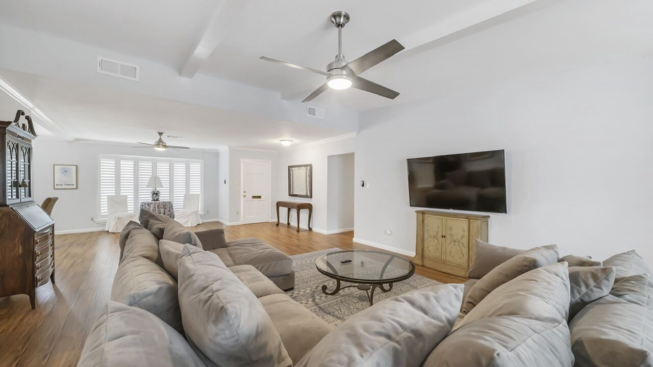 Photo of Livingroom in Houston