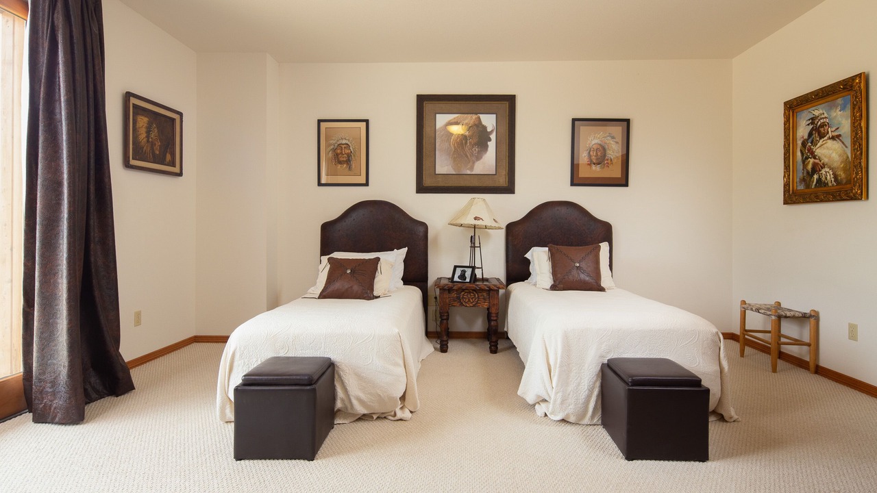 Photo of Bedroom in Junction