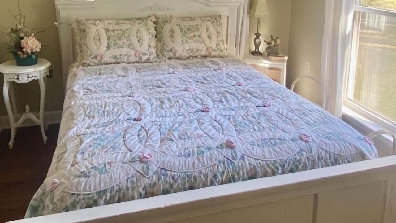 Photo of Bedroom in Clinton