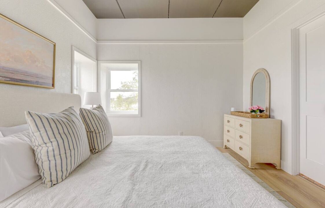 Photo of Bedroom in Lakeway