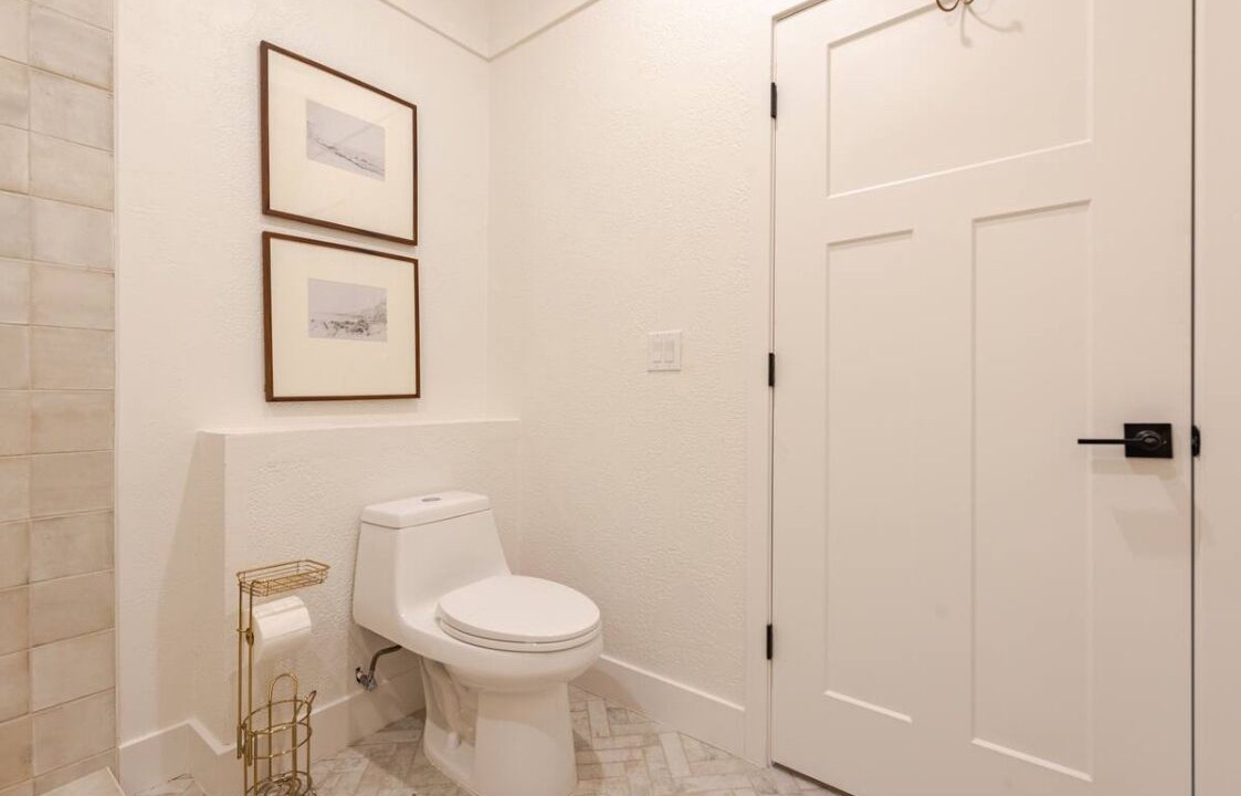 Photo of Bathroom in Lakeway