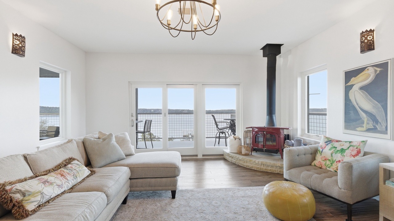 Photo of Livingroom in Lakeway