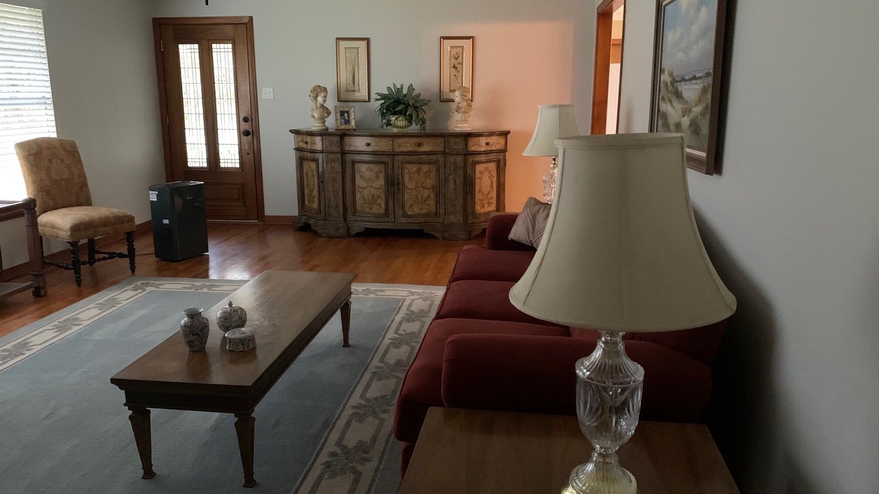 Photo of Livingroom in Biloxi