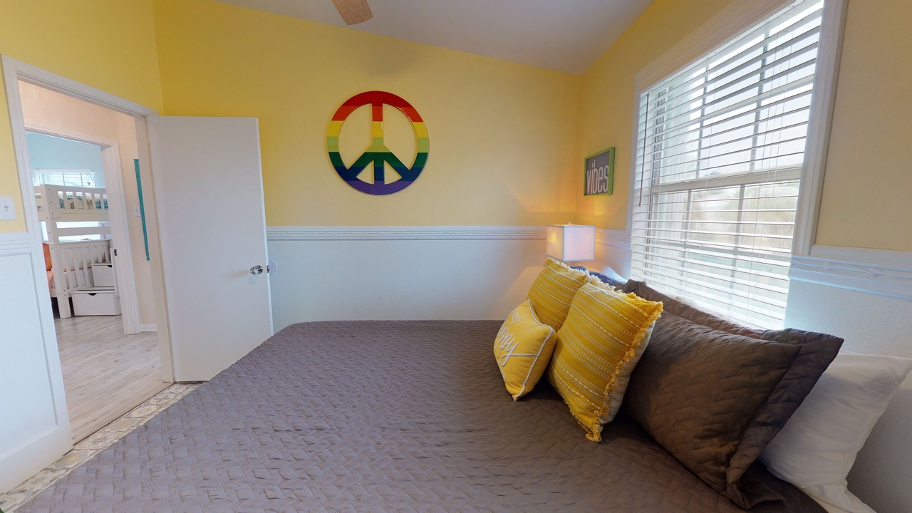 Photo of Bedroom in Leeward Sands