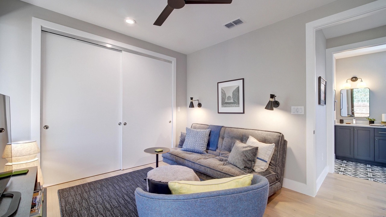 Photo of Livingroom in North Loop