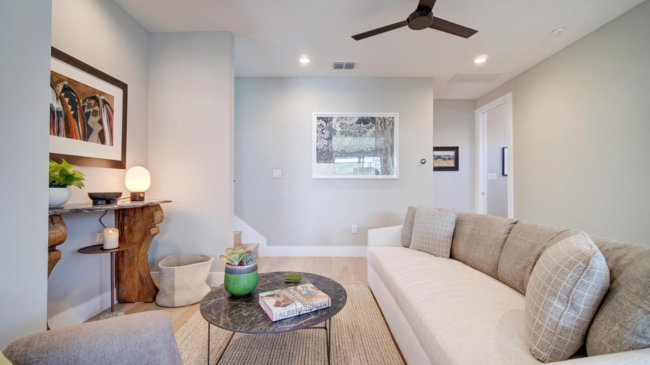 Photo of Livingroom in North Loop