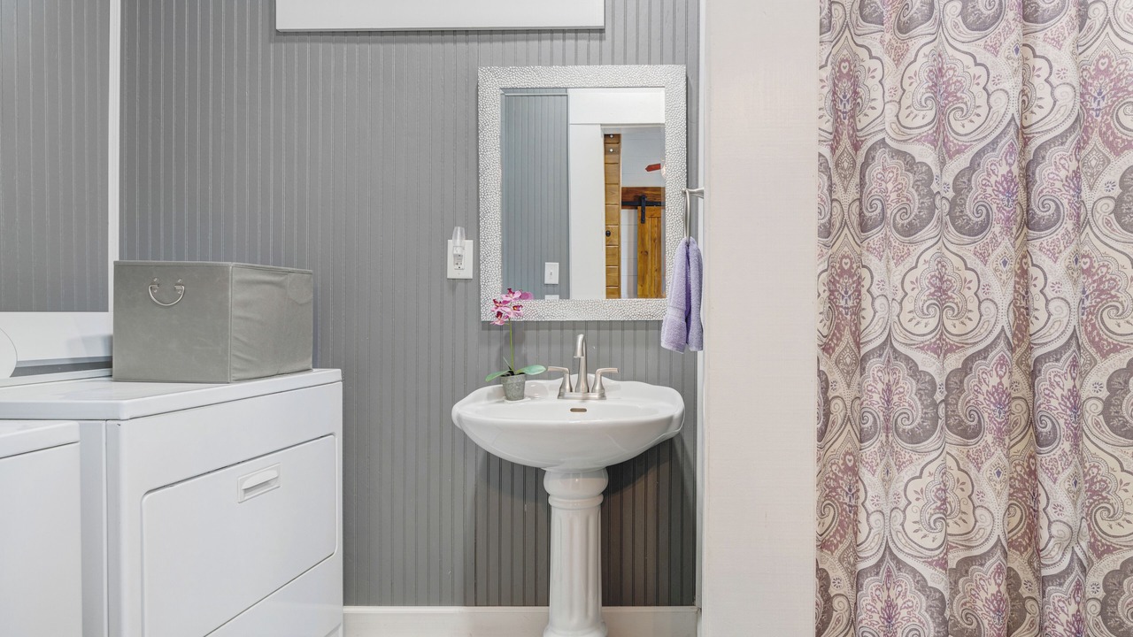 Photo of Bathroom in New Iberia