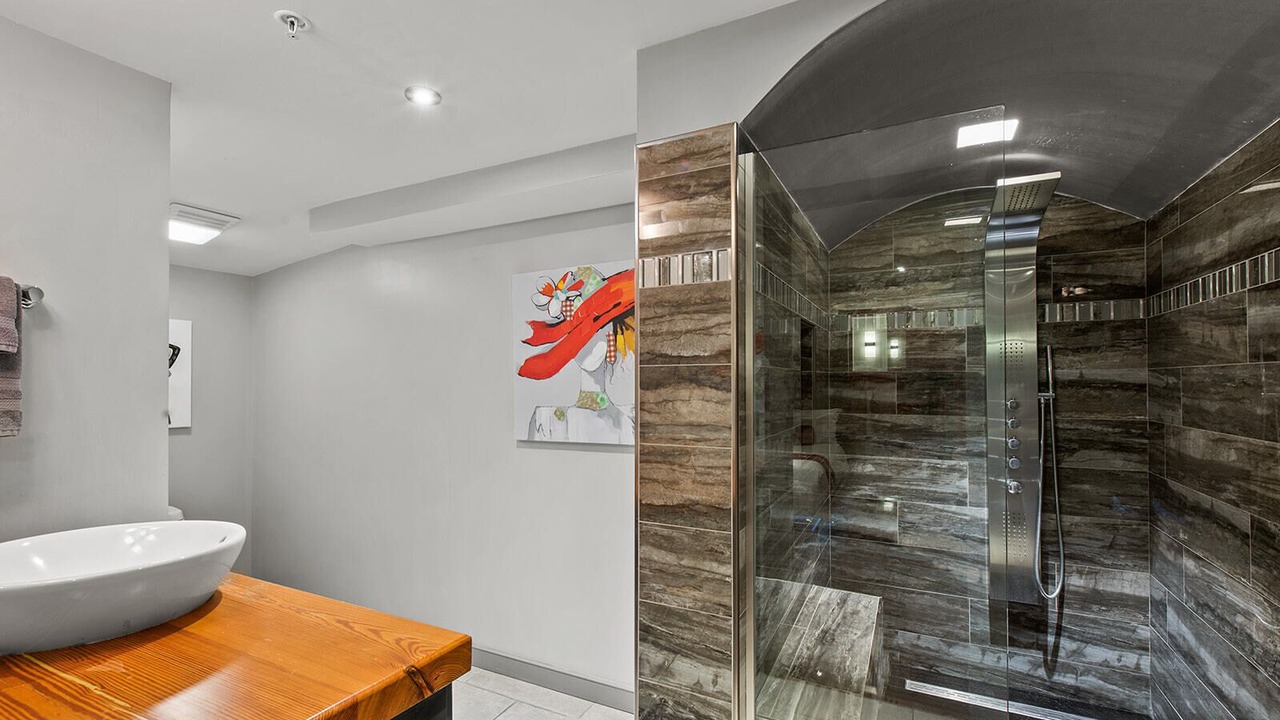 Photo of Bathroom in Central Business District