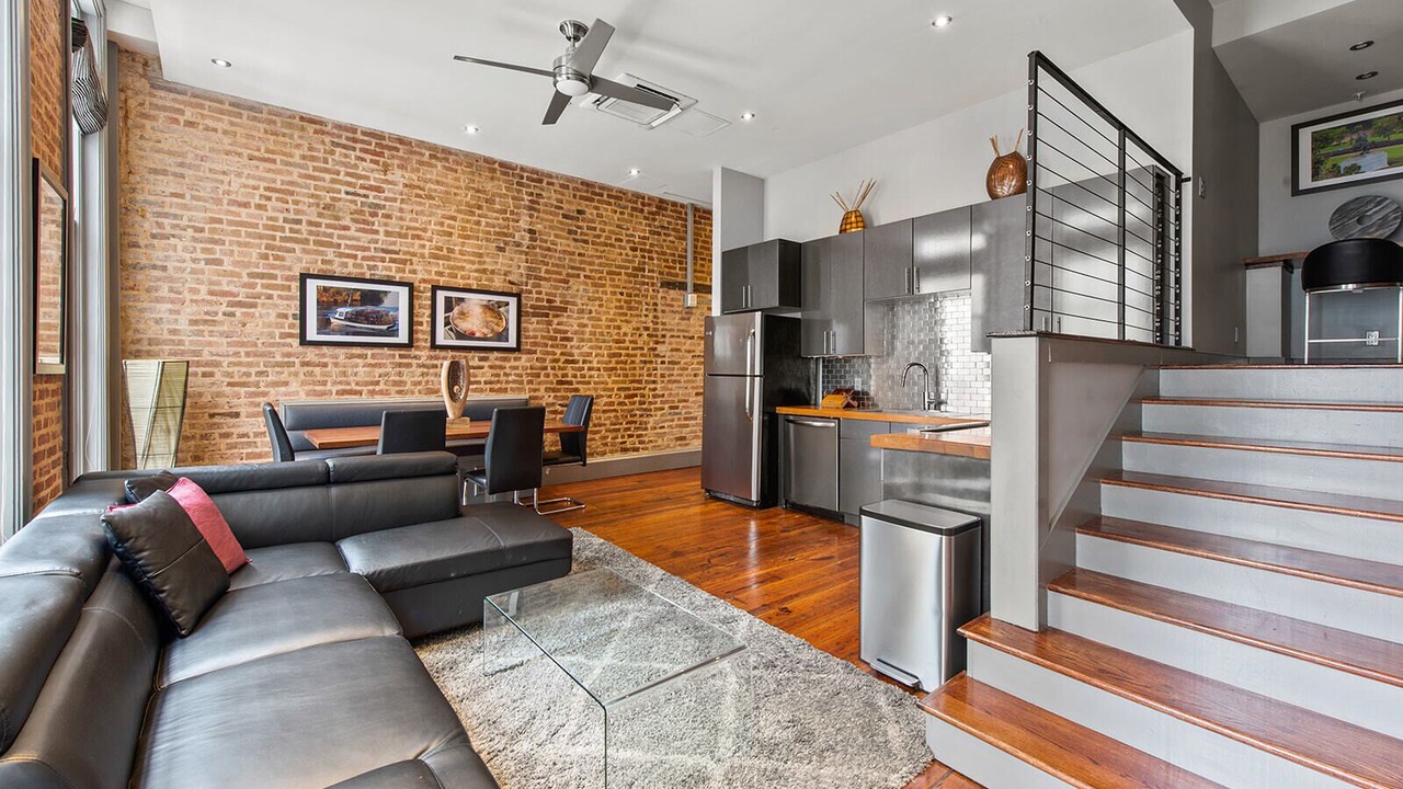 Photo of Livingroom in Central Business District