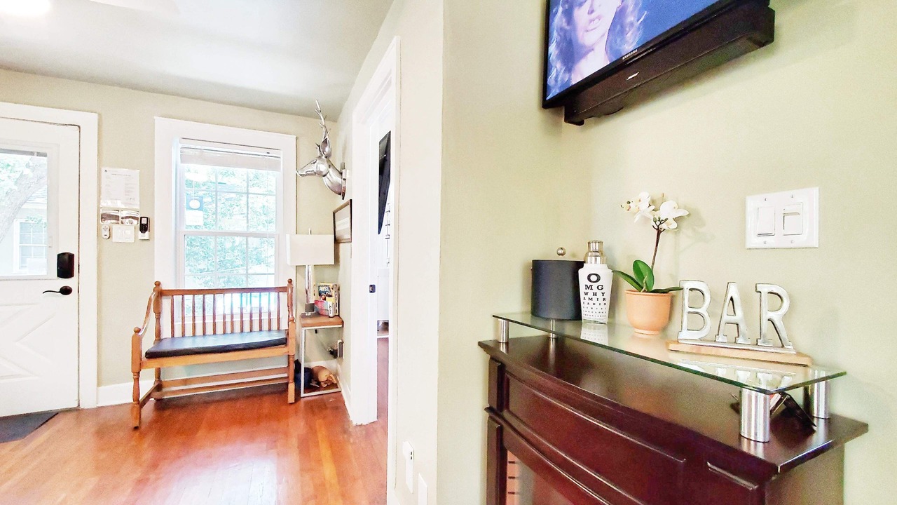 Photo of Livingroom in Hancock