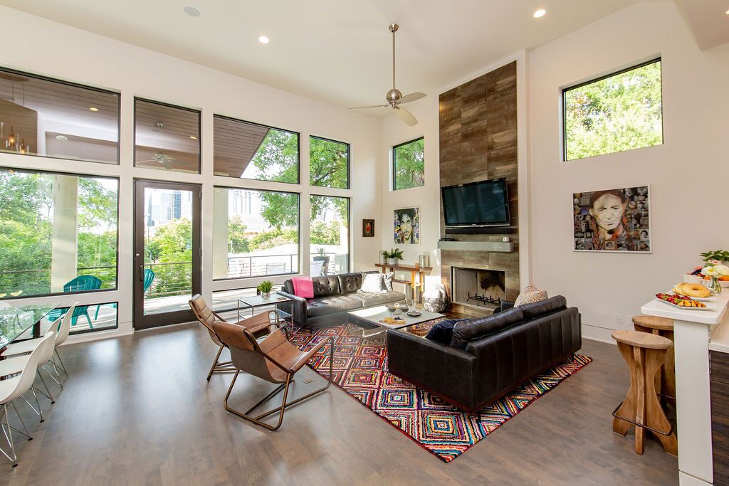 Photo of Livingroom in Bouldin