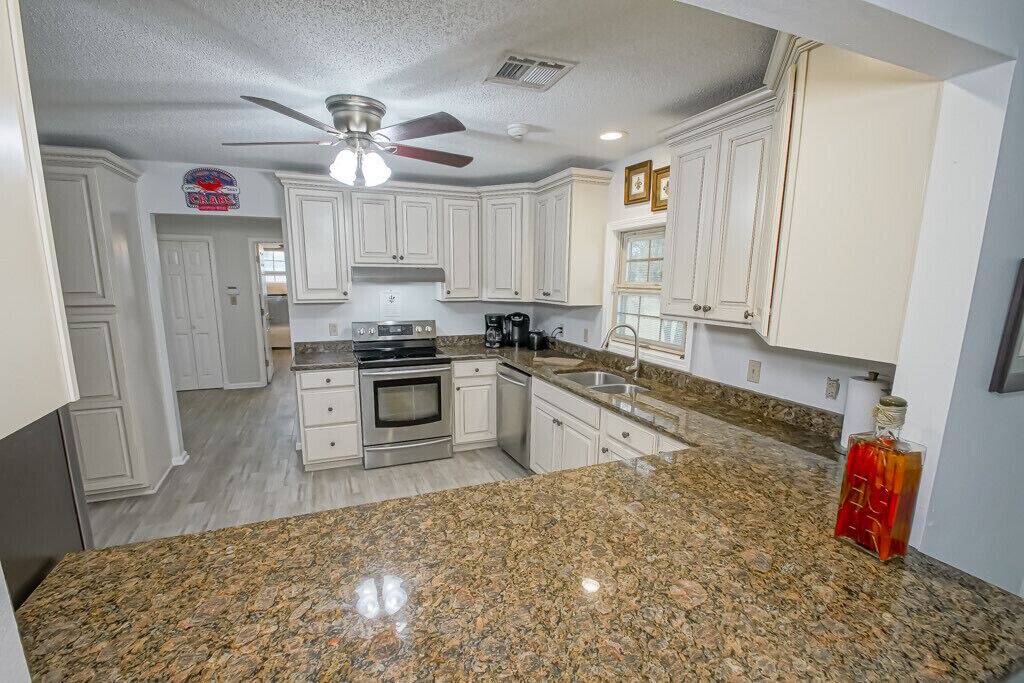 Photo of Kitchen in Lafitte