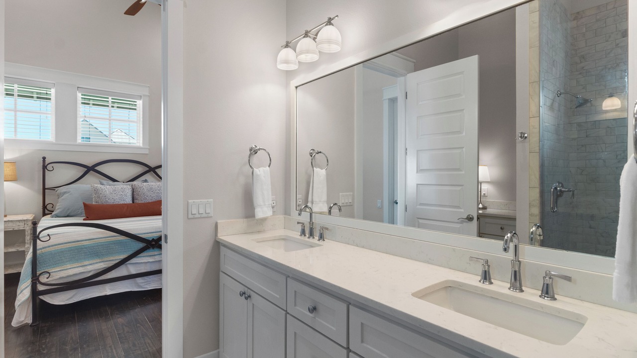 Photo of Bathroom in Cinnamon Shore