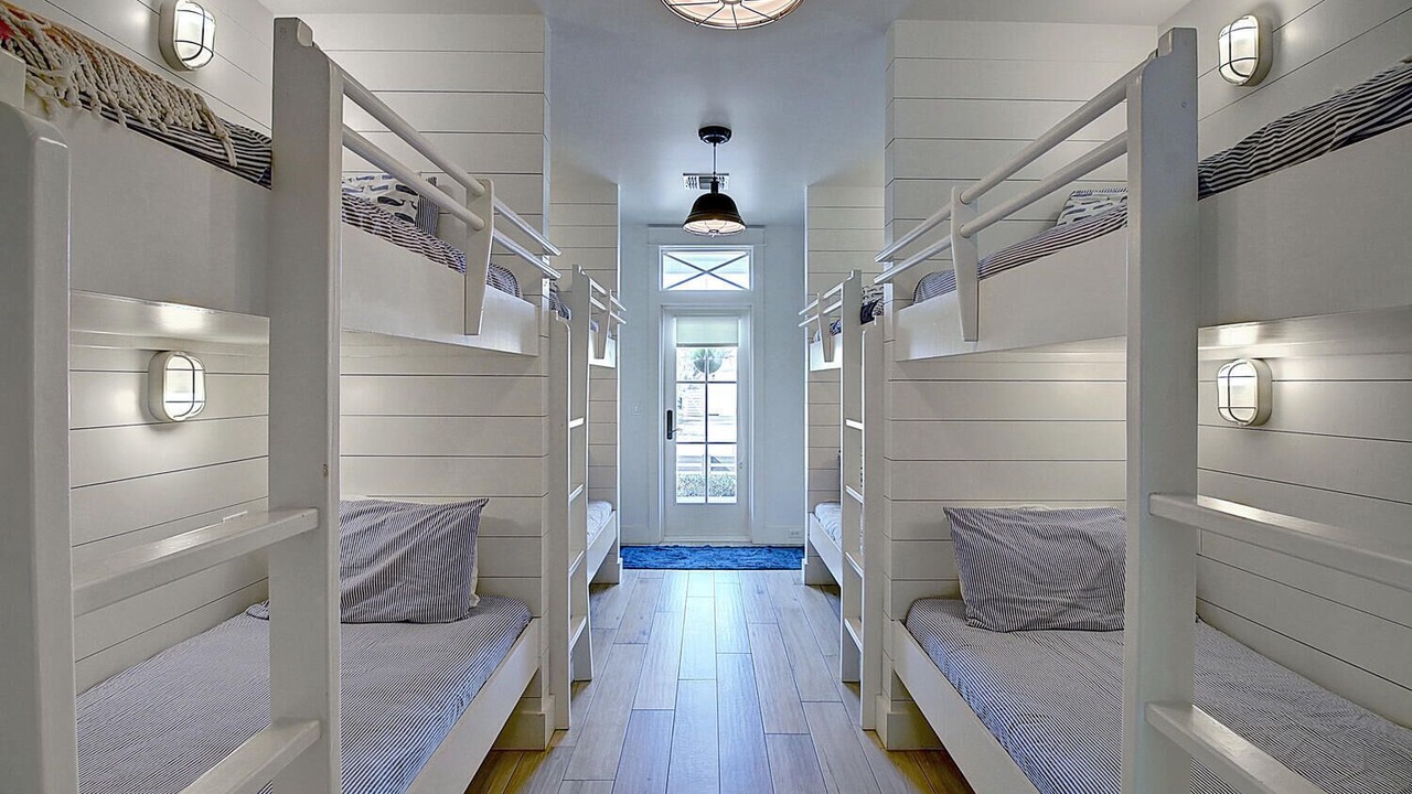 Photo of Bedroom in Cinnamon Shore