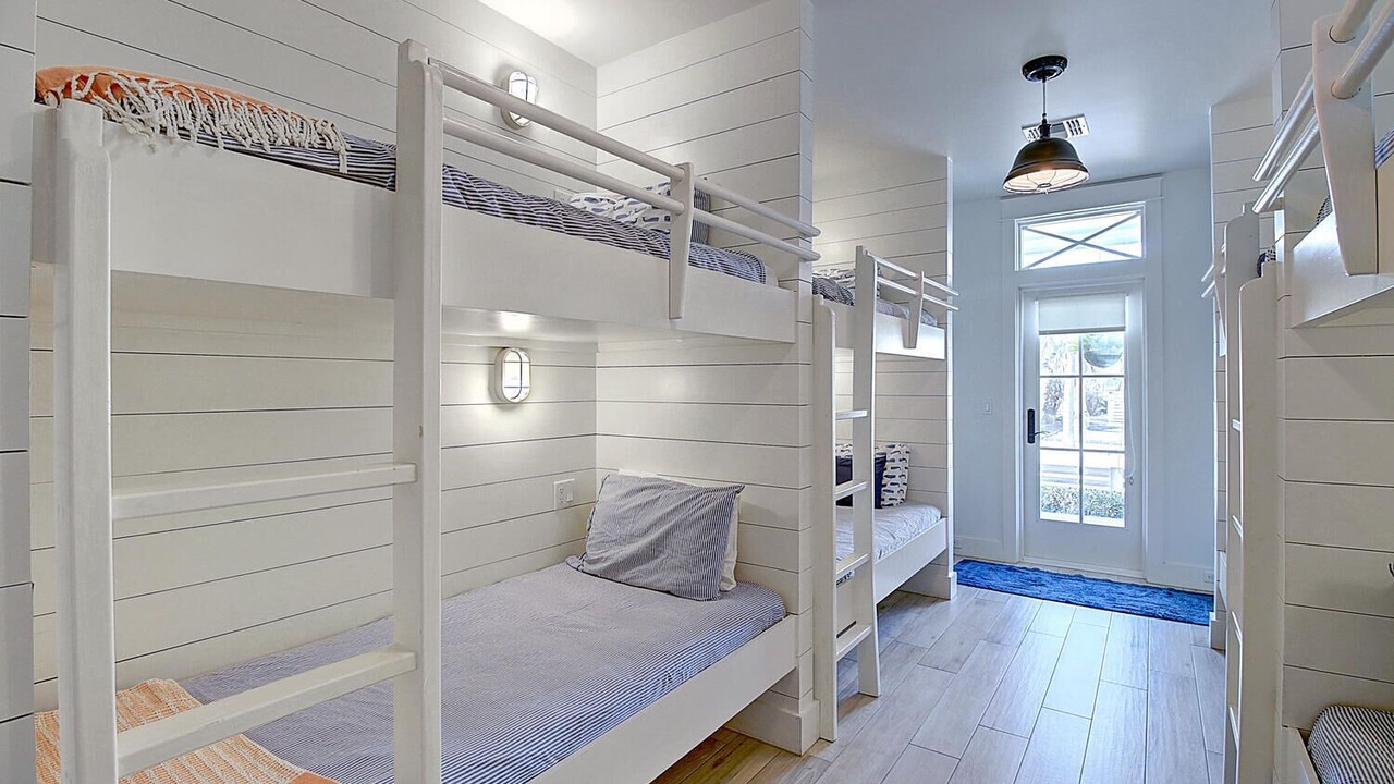 Photo of Bedroom in Cinnamon Shore