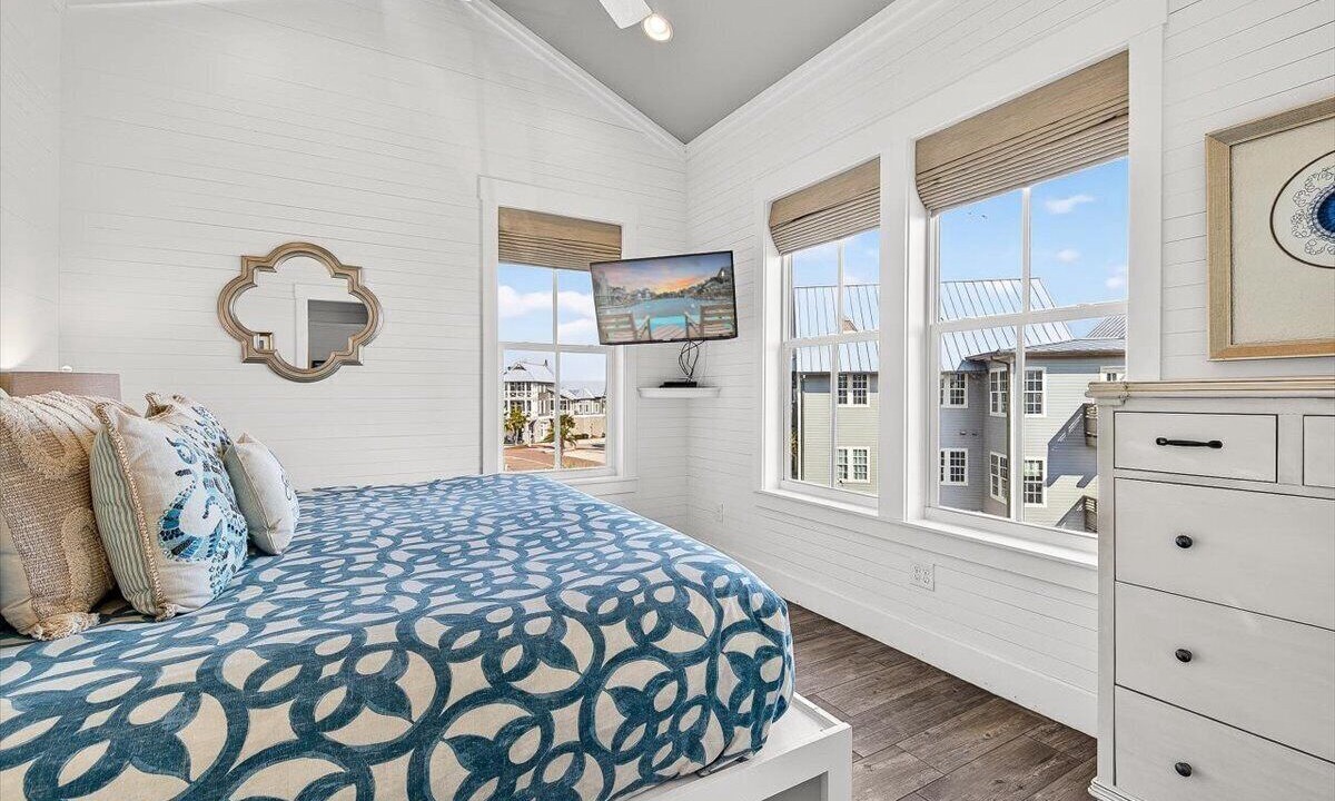 Photo of Bedroom in Cinnamon Shore