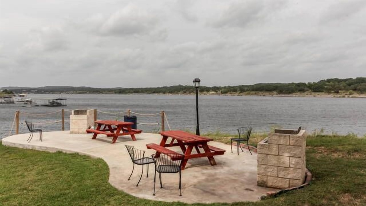 Photo of Outdoor in Highland Lake Estates