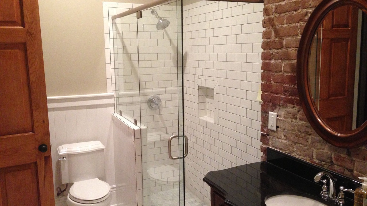 Photo of Bathroom in Uptown Historic District