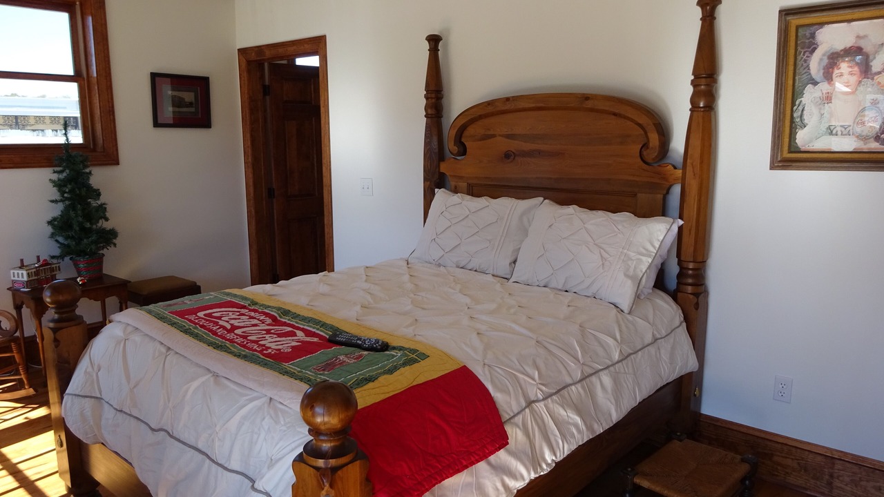 Photo of Bedroom in Downtown Historic