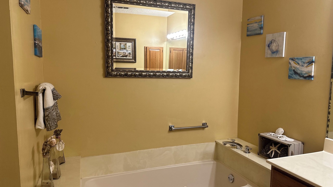 Photo of Bathroom in Highland Lake Estates