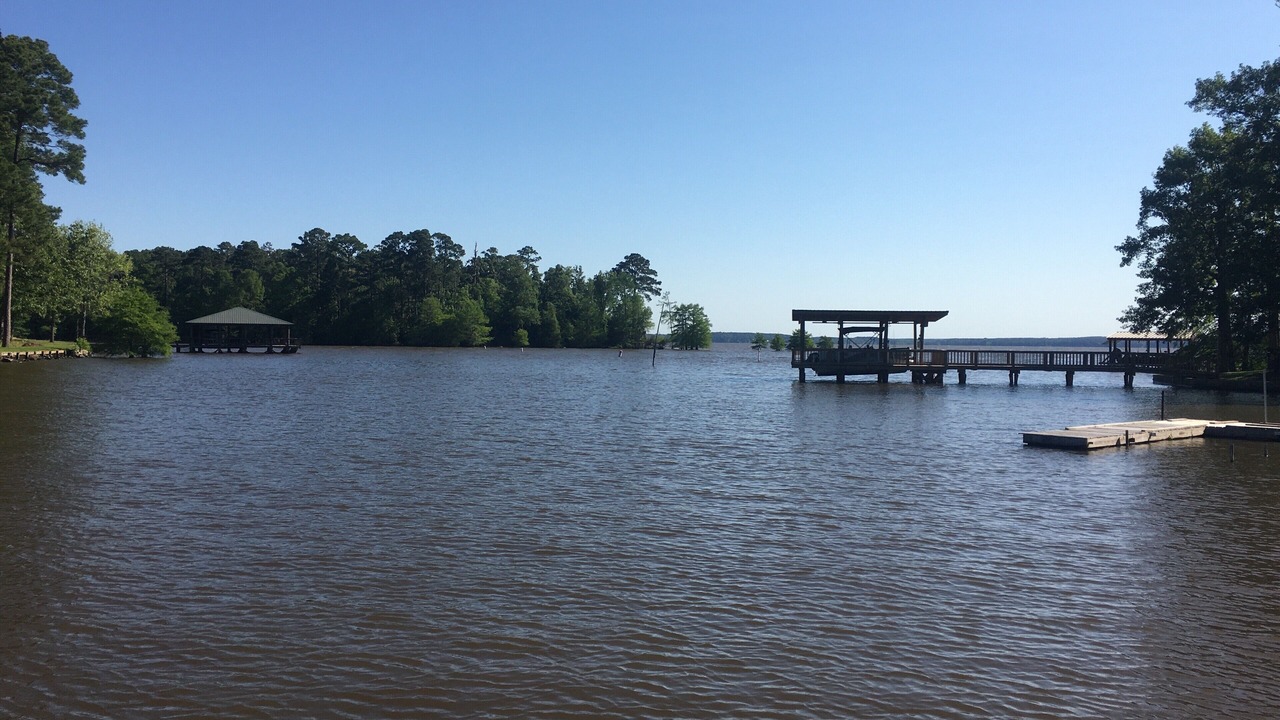 Photo of Outdoor in Huxley
