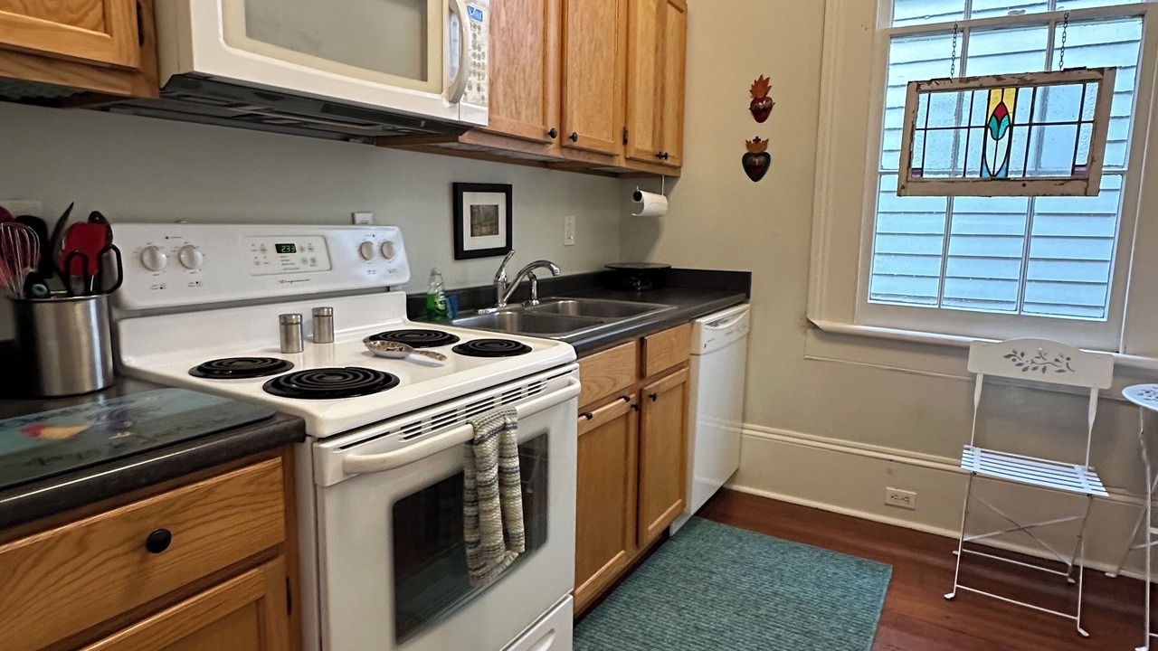 Photo of Kitchen in Garden District