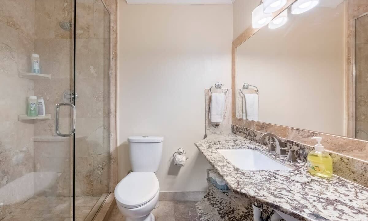 Photo of Bathroom in Uptown Historic District