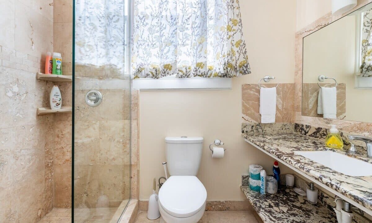 Photo of Bathroom in Uptown Historic District