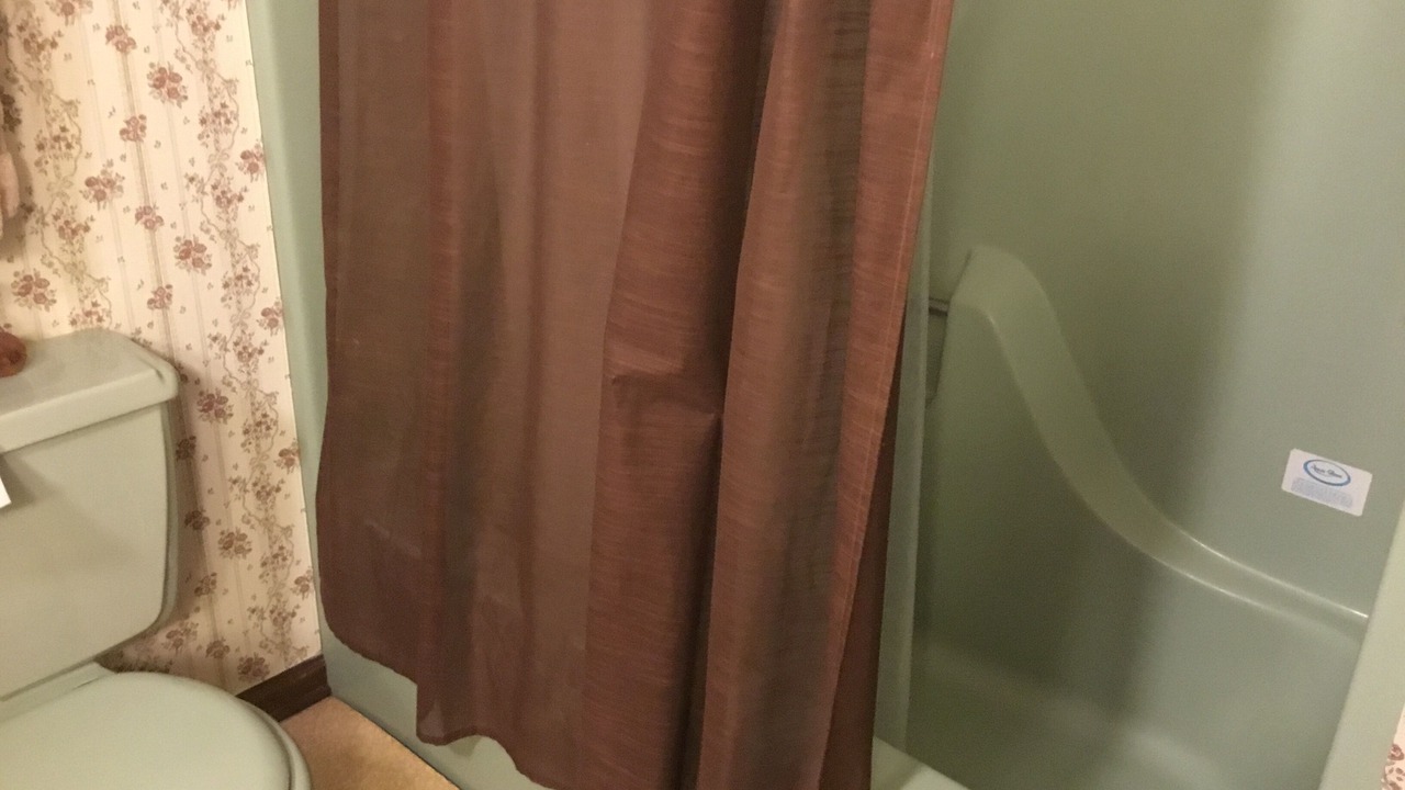 Photo of Bathroom in Deville