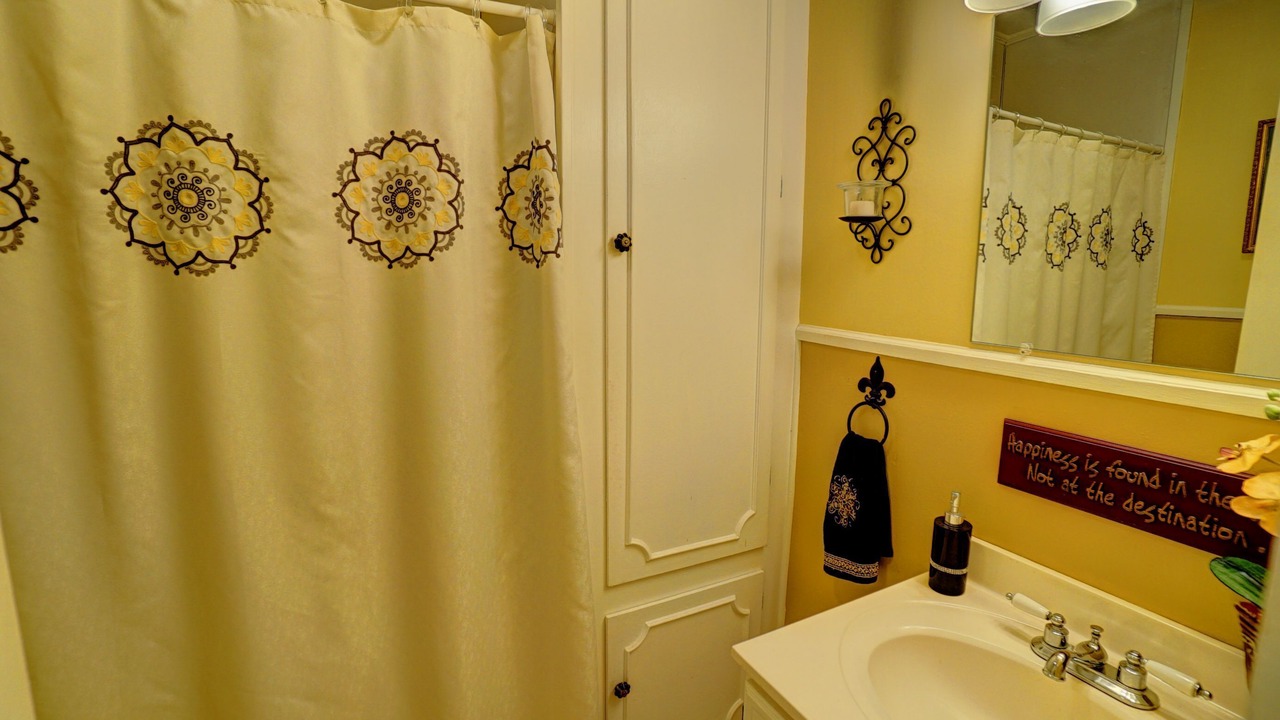 Photo of Bathroom in Abbeville