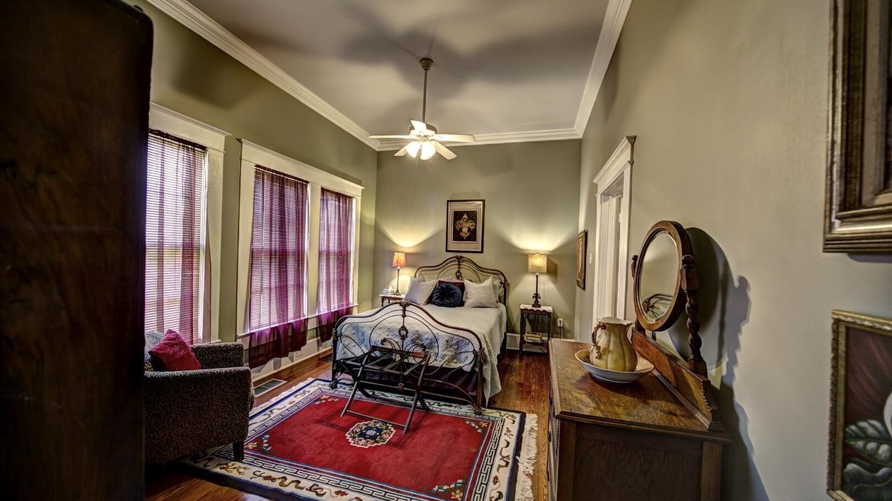Photo of Bedroom in East Natchitoches