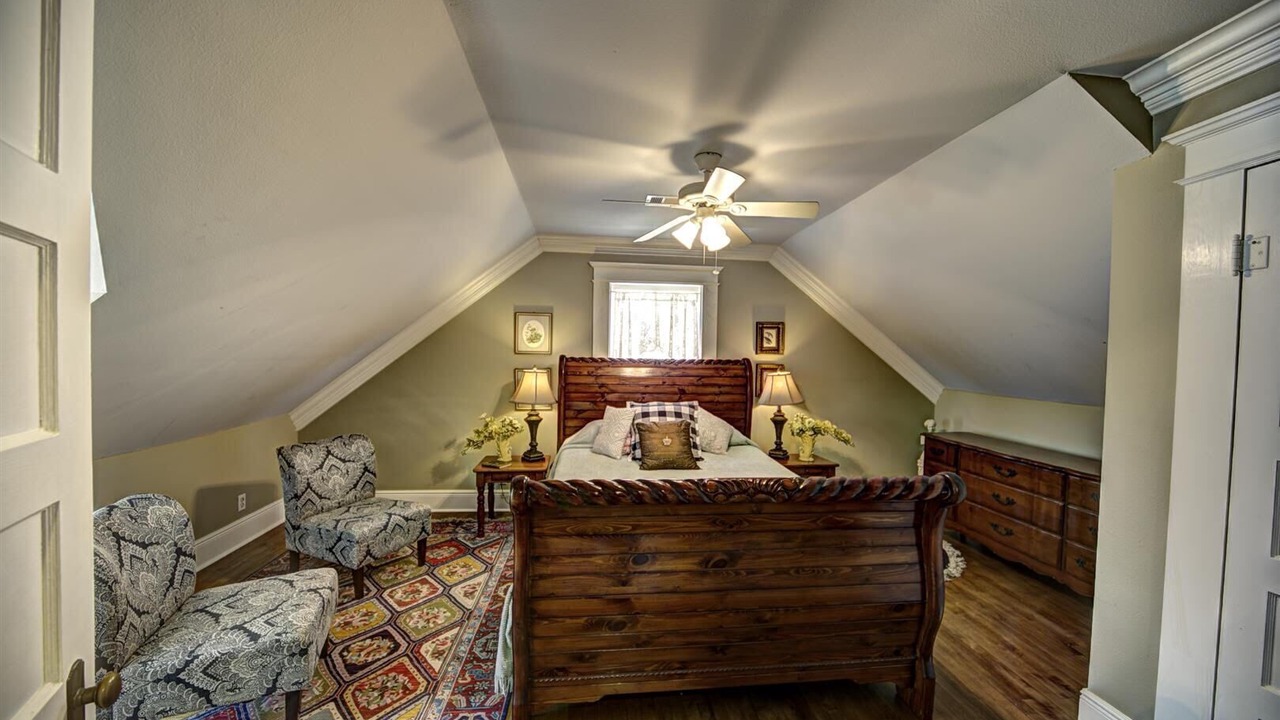 Photo of Bedroom in East Natchitoches