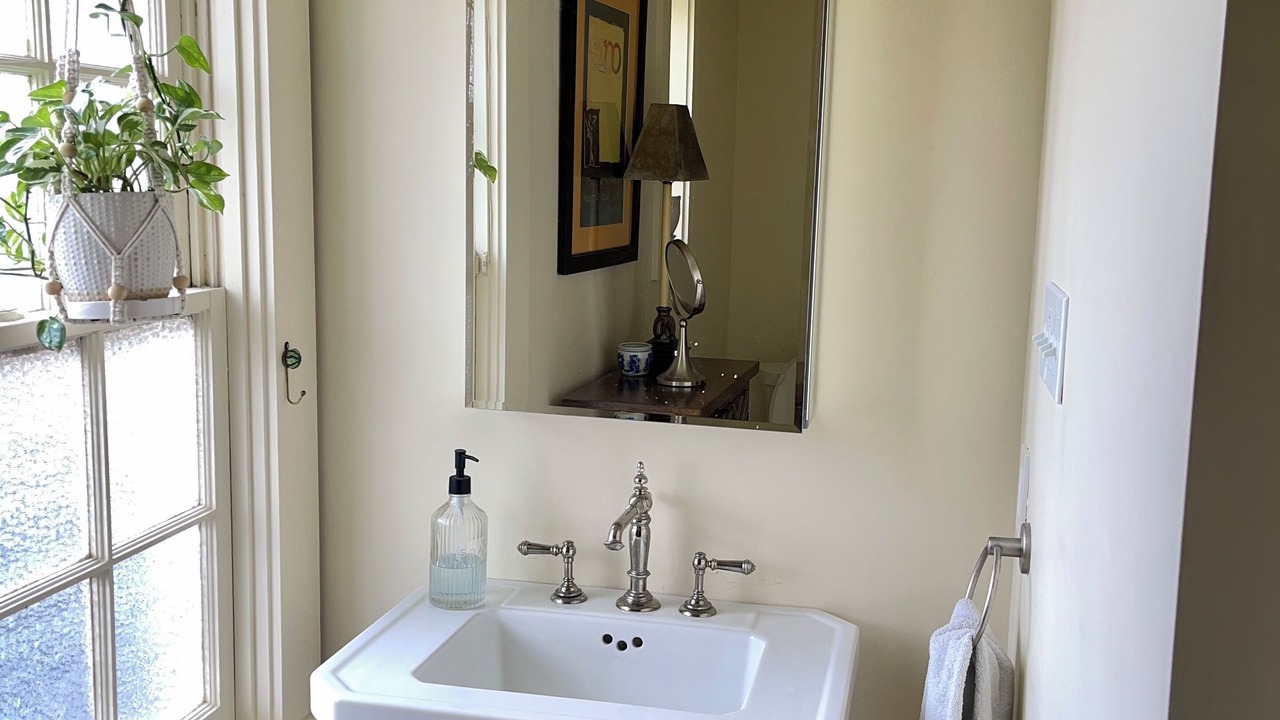 Photo of Bathroom in Marlyville - Fontainebleau