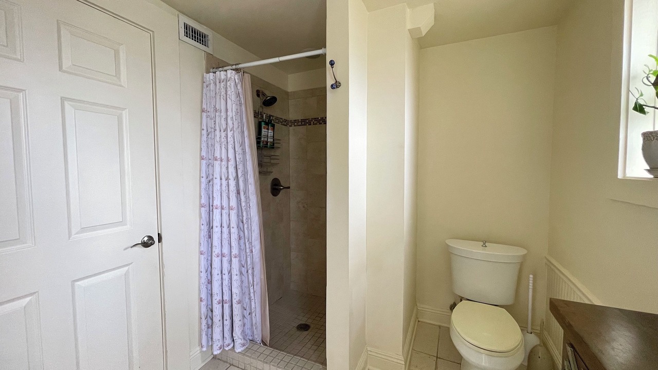 Photo of Bathroom in Marlyville - Fontainebleau