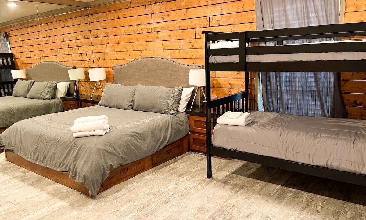 Photo of Bedroom in Lakeway