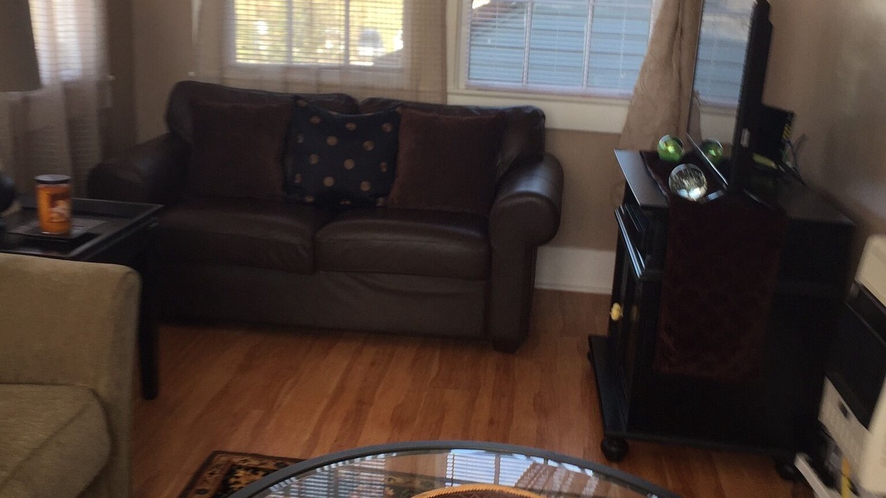 Photo of Livingroom in Algiers Point