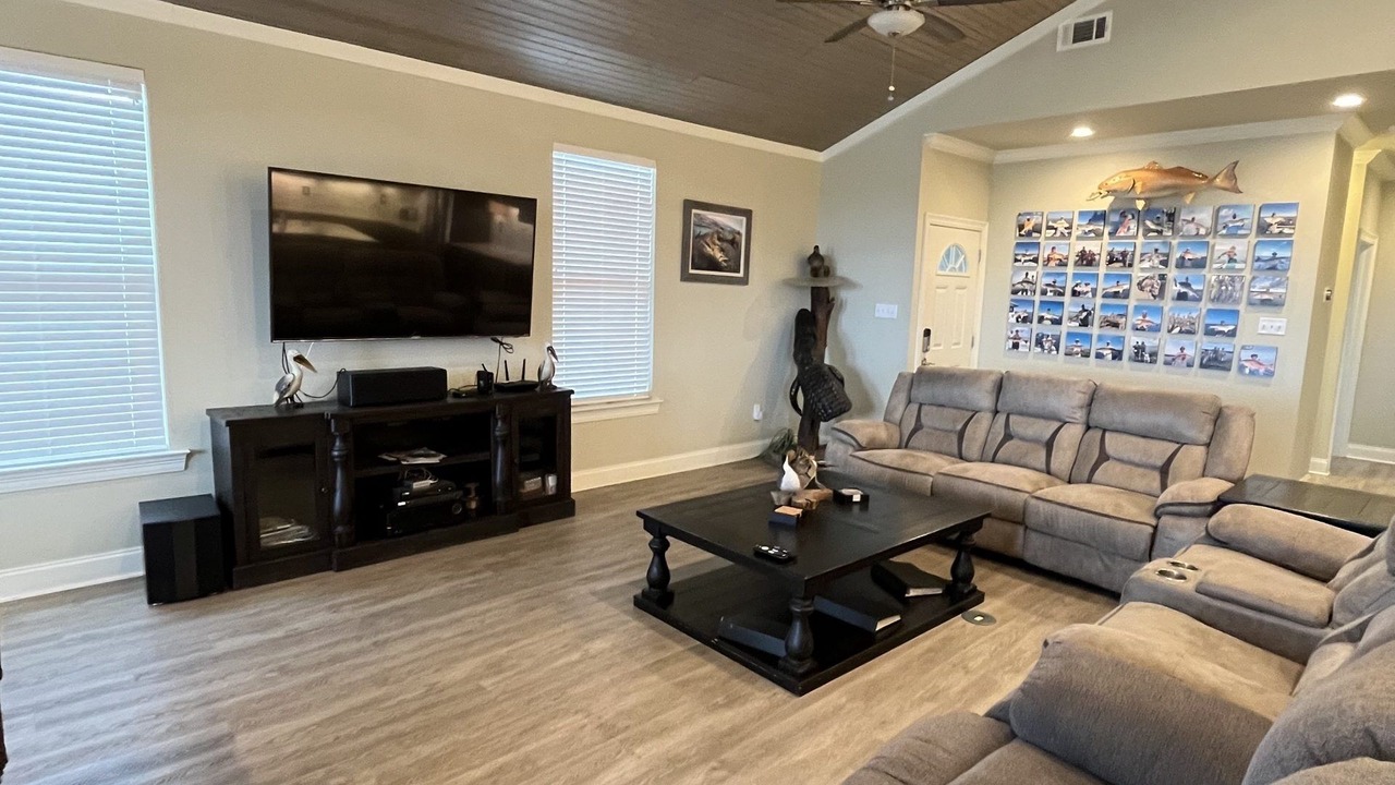 Photo of Livingroom in Hopedale