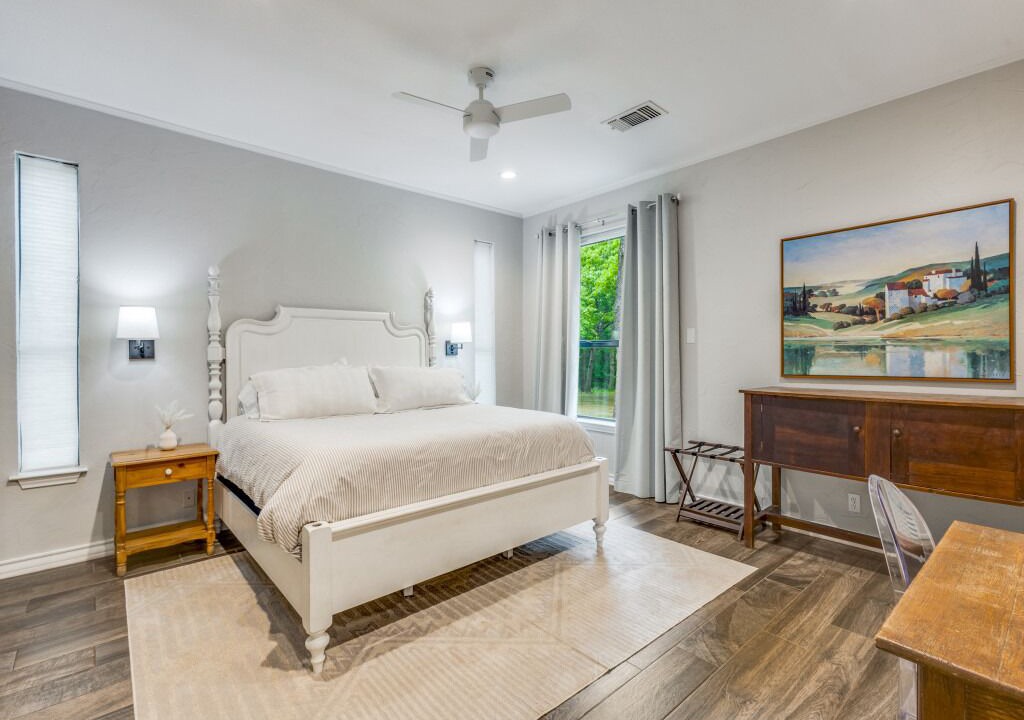 Photo of Bedroom in Whitesboro