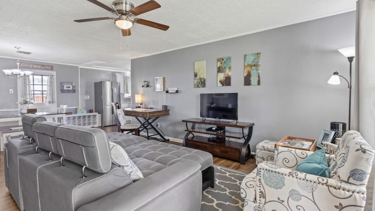 Photo of Livingroom in Rayne
