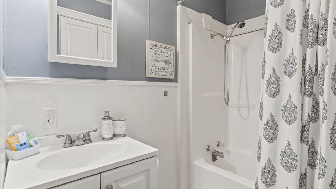 Photo of Bathroom in Rayne