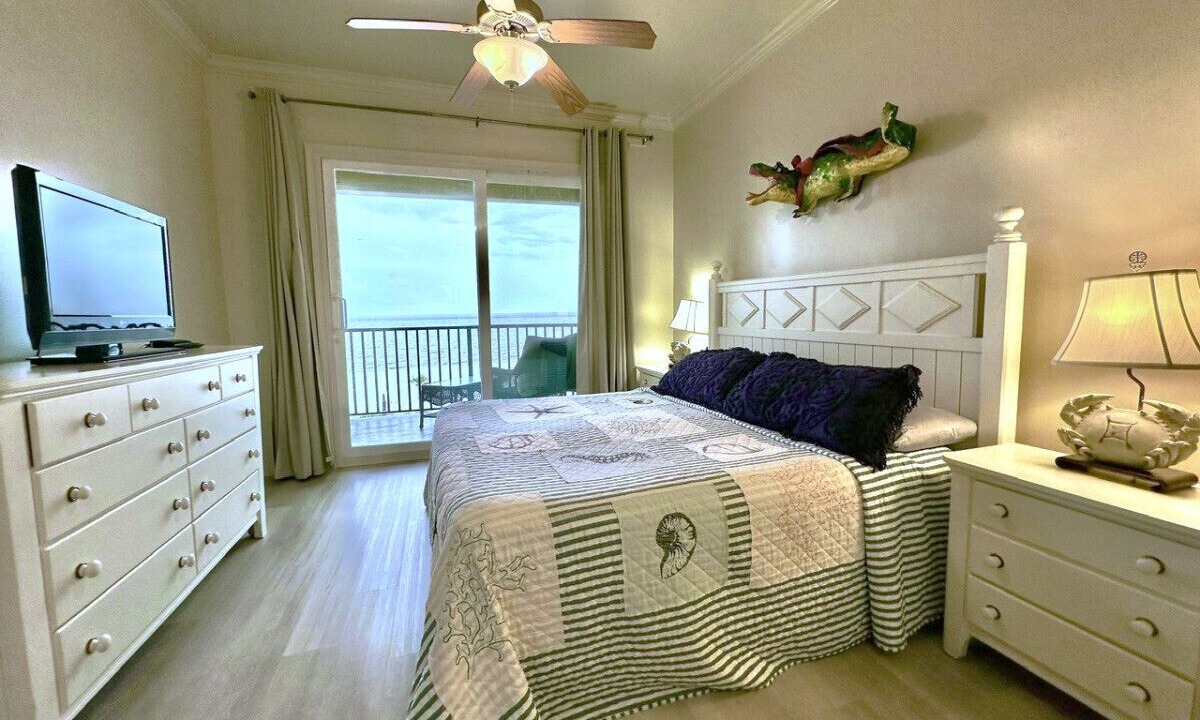 Photo of Bedroom in Henderson Point