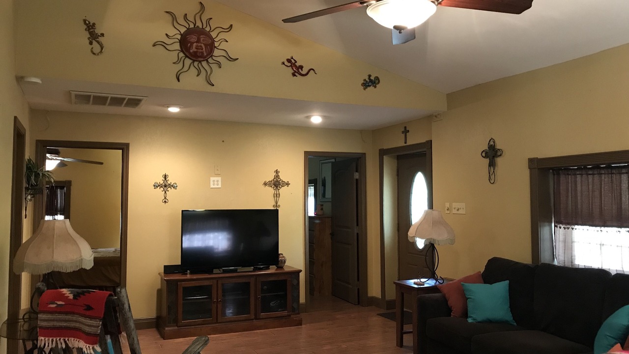 Photo of Livingroom in New Iberia