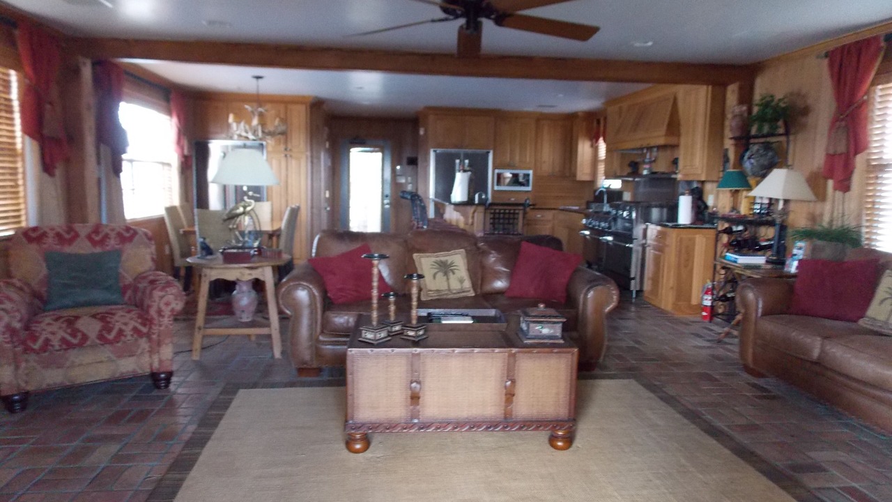 Photo of Livingroom in Lafitte