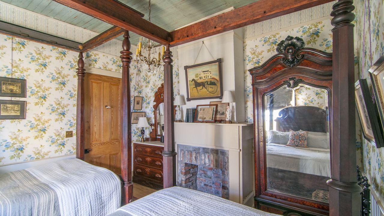 Photo of Bedroom in Faubourg Marigny